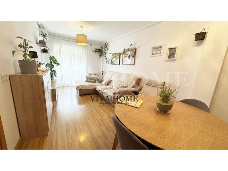 Foto 79c002fe-a787-41ec-94f6-9814cbc760b1. Piso  de 3 habitaciones, 2 baños, trastero, 2 plazas de garaje y zonas comunes en Rivas - Vaciamadrid