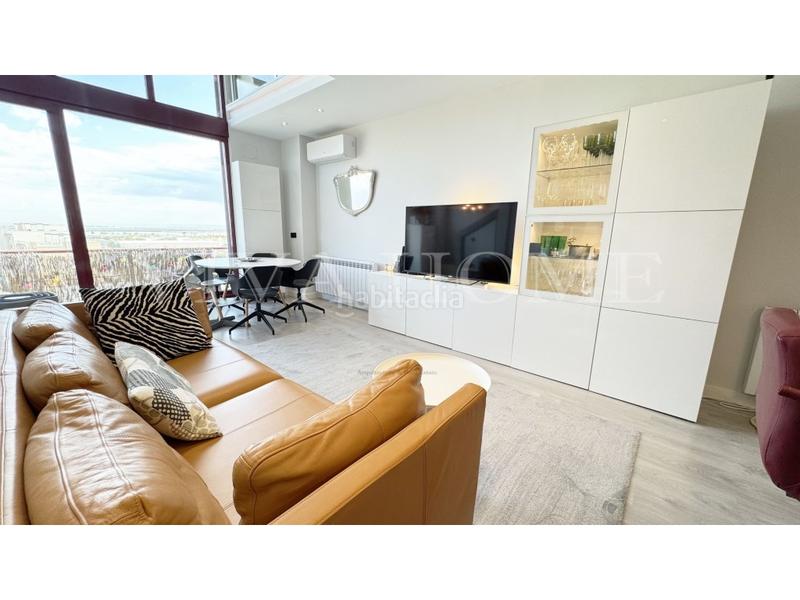 Foto ac4d4192-9c22-4310-b2ab-a84336b3015f. Attico con parcheggio in Ambroz Madrid