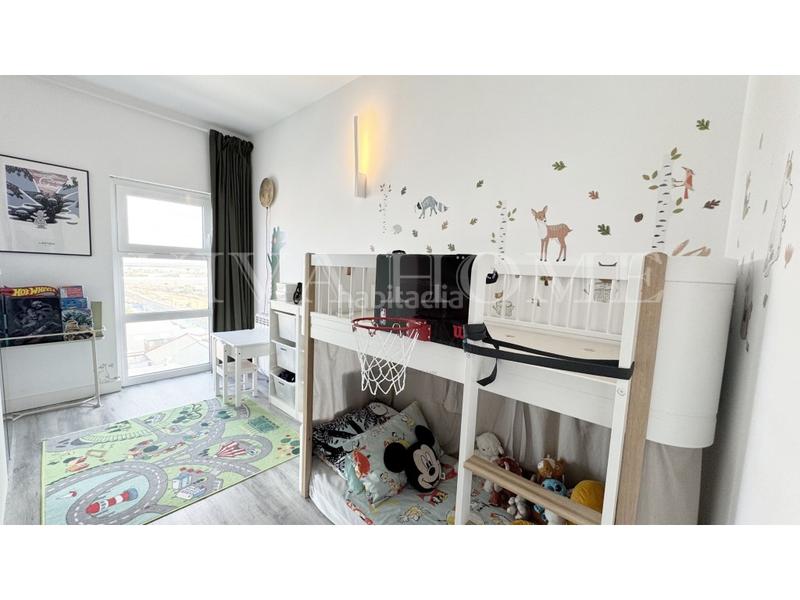 Foto e2711fb7-65c5-490c-b5de-69845fb40af5. Attico con parcheggio in Ambroz Madrid