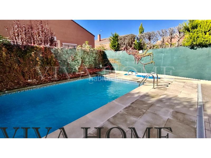 Foto 7a4c28dd-a907-442c-a6b5-05103533a400. Chalet avec parking dans Casco Histórico Rivas - Vaciamadrid