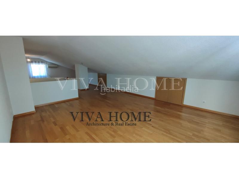 Foto 948513cd-36ac-4d0b-a74c-5e436432f3d8. Chalet avec parking dans Casco Histórico Rivas - Vaciamadrid