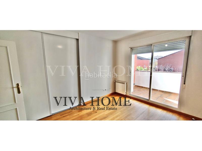 Foto aab95bbb-dc7b-4823-bcbc-9fb8576e836d. Chalet avec parking dans Casco Histórico Rivas - Vaciamadrid