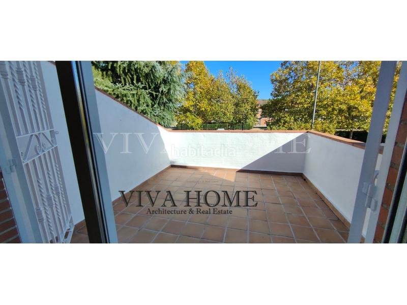 Foto c069322e-b7a8-4ef7-9239-55508fdf5f21. Chalet avec parking dans Casco Histórico Rivas - Vaciamadrid