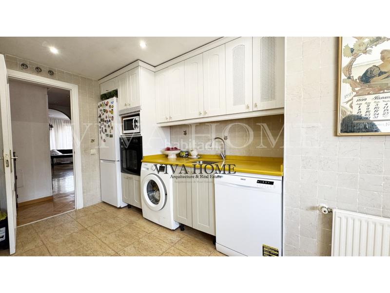 Foto bb9c38a7-5962-43c5-aa4a-ba95e8350773. Attique avec parking dans Casco Histórico Rivas - Vaciamadrid