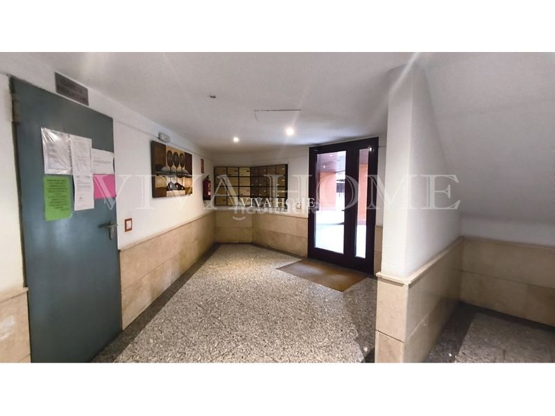 Foto cbe04970-3d8b-4305-8ee3-528ba0455ca0. Pis amb aparcament a Orcasitas Madrid