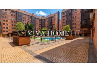 Etagenwohnung  Calle horizon. Piso exterior de 114 m2 construidos, con 3 habitaciones, 2 baños