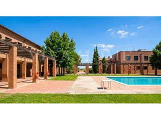 Pis  Calle horizon. Piso exterior de 114 m2 construidos, con 3 habitaciones, 2 baños