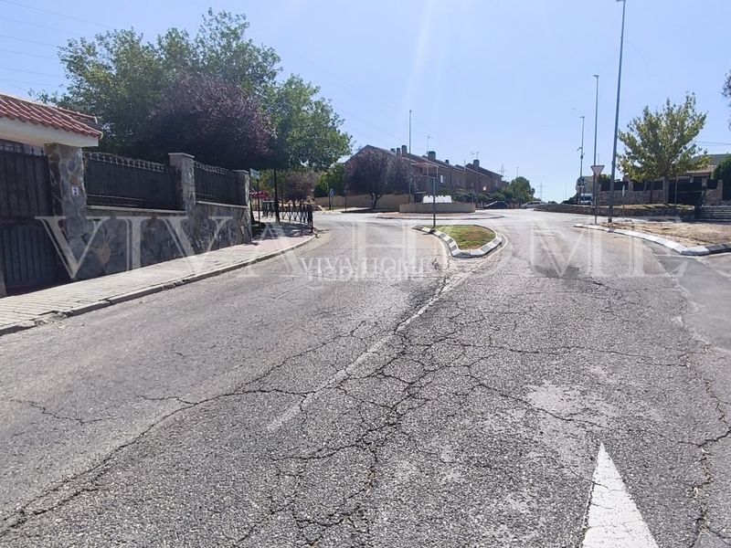 Foto ea52b019-dc1d-4932-9464-fb20dc64dbf2. Xalet amb aparcament a Loeches