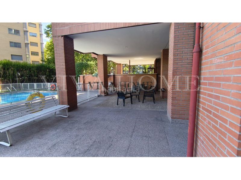 Foto f9ffde59-b763-4baa-8d9b-7ebd3ec8db0e. Pis amb aparcament a Costillares Madrid