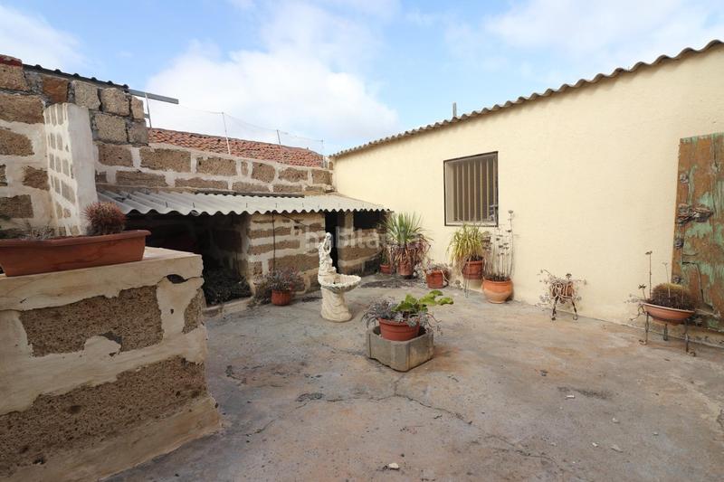 Foto de42dddc-3145-4aaa-a7e8-6dca08d22a49. Casa amb aparcament a Charco del Pino Granadilla de Abona
