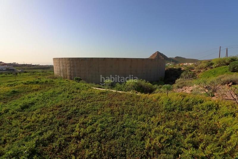 Foto ae5798e0-1895-40f6-bbf2-b29da2e3efb9. Fondo rustico in Cabo Blanco Arona