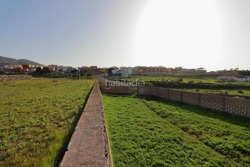 Foto d12499d3-7d0d-4bc0-a833-a8273f567628. Fondo rustico in Cabo Blanco Arona