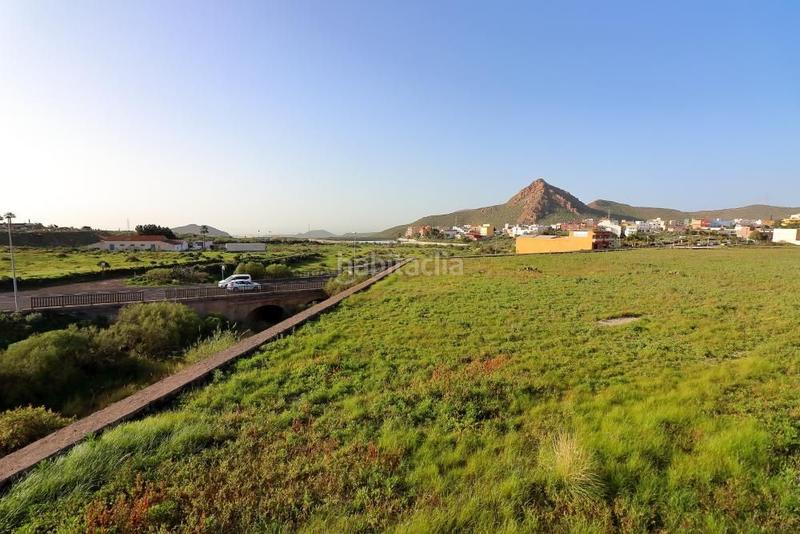 Foto fbd8f379-d70d-4648-813b-7bf04a8b39b6. Fondo rustico in Cabo Blanco Arona