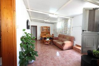 Masia a El Desierto. Casa independiente con huertas en el desierto de granadilla.