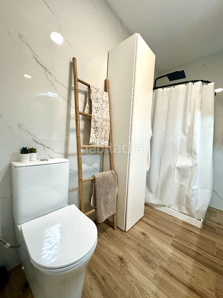 Foto 3e696b3a-d4fa-4e00-8fe5-20261a56fb3c. Casa adossada amb calefacció a Creu Alta Sabadell