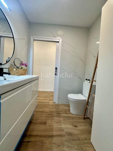 Foto 543170a0-b3ce-4e6d-9731-ef748c032d8c. Casa adossada amb calefacció a Creu Alta Sabadell