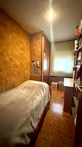Foto 163be1a7-b3dd-4995-ba76-e420e86a4418. Casa aparellada amb calefacció aparcament a Centre Rubí