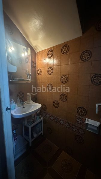 Foto 709d8959-79b5-497d-ab10-17ce3dceff46. Casa aparellada amb calefacció aparcament a Centre Rubí