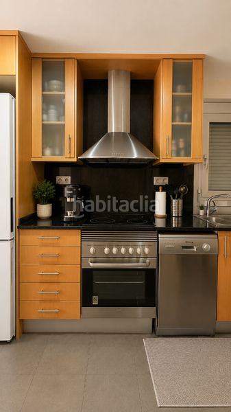 Foto cb337a23-4353-4323-977f-d1b9156e2e3b. Pis amb calefacció aparcament a Creu Alta Sabadell