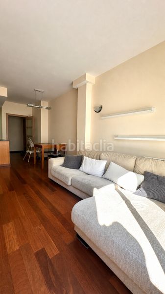 Foto f3ddb777-a2d1-4d75-82d0-640c5d30c27a. Pis amb calefacció aparcament a Creu Alta Sabadell