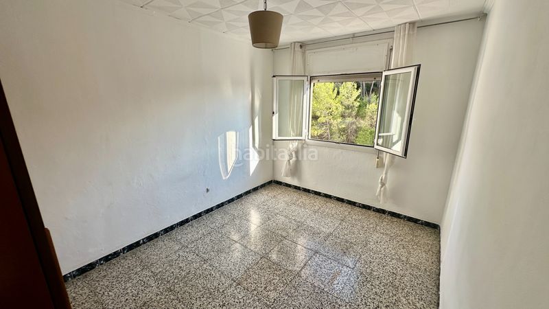 Foto 15ccb18c-bff8-4e7d-a29a-ff755e954173. Piso da el salto de un alquiler a una compra con este piso en Rubí