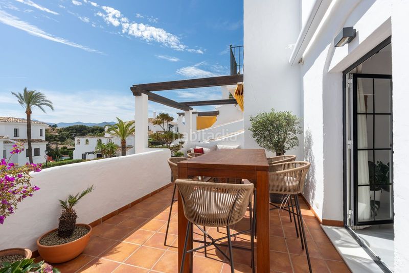 Foto 705dd53e-1c3f-445e-b508-0ae4eeb28834. Apartament amb aparcament piscina a Nueva Andalucía centro Marbella