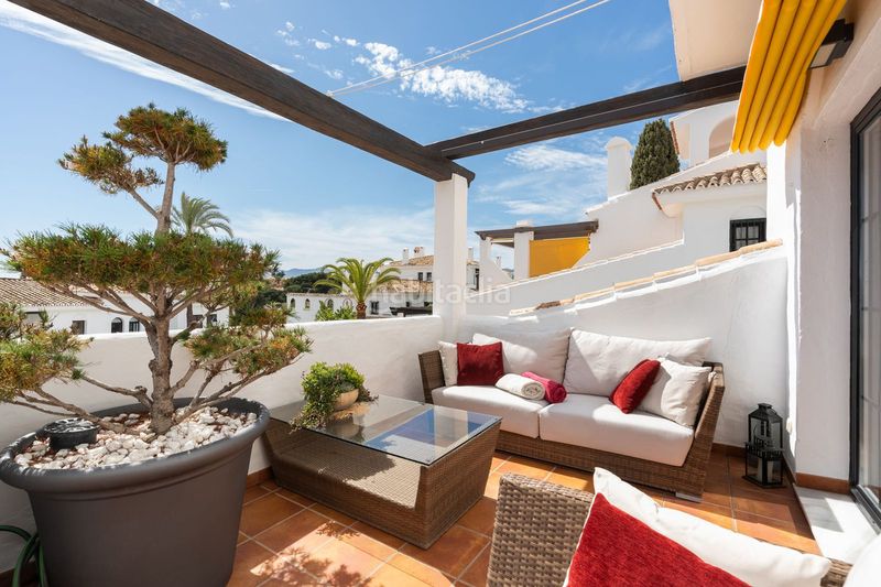 Foto d9a5a7a9-b101-4ccb-867e-007818fb0490. Apartament amb aparcament piscina a Nueva Andalucía centro Marbella