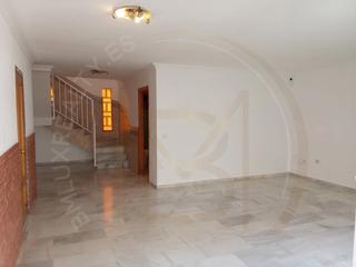 Attique à Playa Bajadilla - Puertos. Atico en venta en centro, 3 dormitorios.