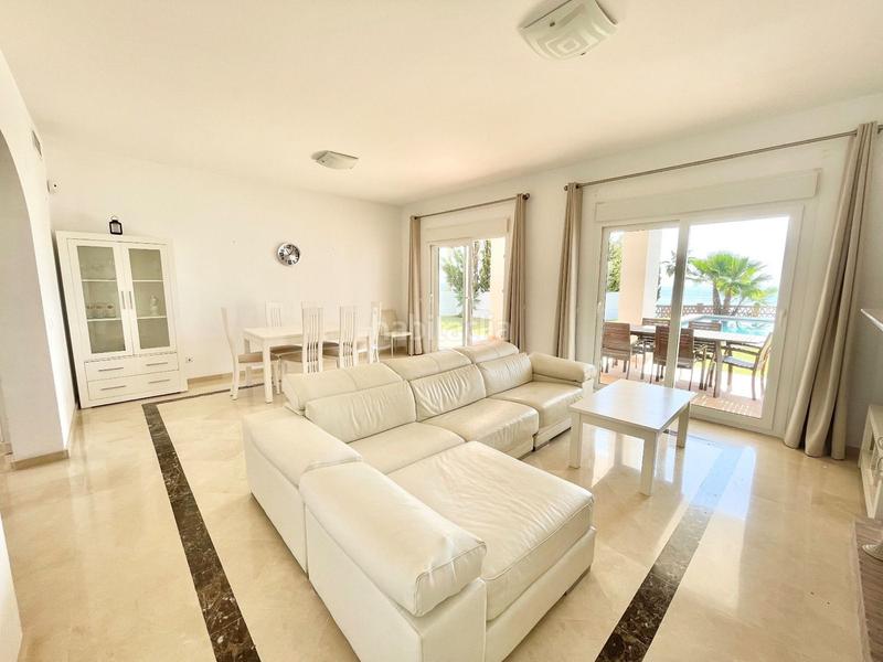 Foto e8092ce1-f335-41f3-aaf3-e373d0f5d8b3. Alquiler chalet villa en alquiler costa, 4 dormitorios. en Mijas