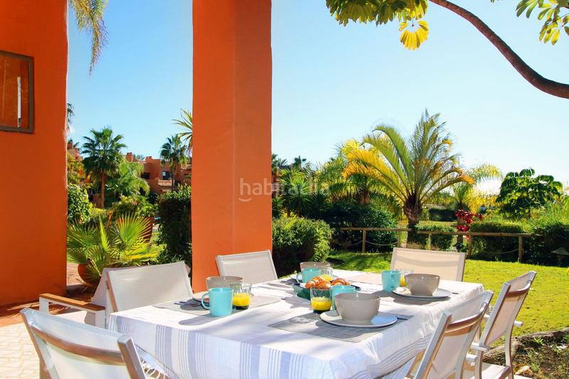 Foto 0da3eb01-f9d9-4554-9bf7-36b463010554. Alquiler apartamento en n/a apartamento en alquiler en selwo, 3 dormitorios. en Estepona