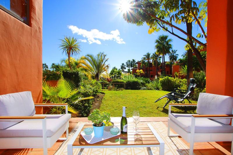 Foto c55a2c01-c3cd-456f-94b5-0a5fe4ce9120. Alquiler apartamento en n/a apartamento en alquiler en selwo, 3 dormitorios. en Estepona