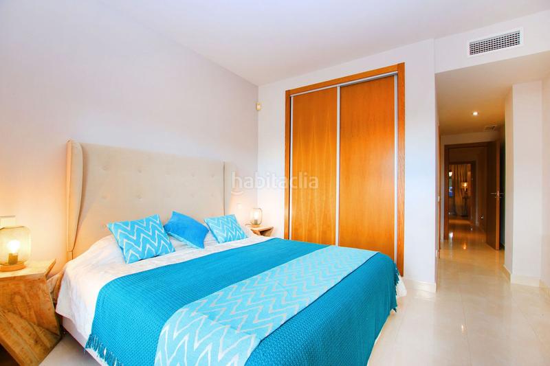 Foto 527b9ea5-3afc-43bb-a933-3e3bcf1090d1. Rent apartment in n/a in Sotoserena Estepona