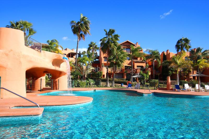 Foto cf8b5c4d-ad68-40f4-b7be-02d26e7f47fd. Rent apartment in n/a in Sotoserena Estepona