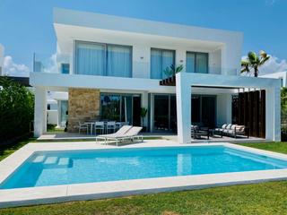 Miete Chalet in Río Real. Villa en alquiler en este, 4 dormitorios.