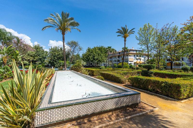 Foto 7f877792-6bb5-4bdb-85d2-4dadd4860539. Miete appartement mit parking in La Dama de Noche - La Alzambra Marbella