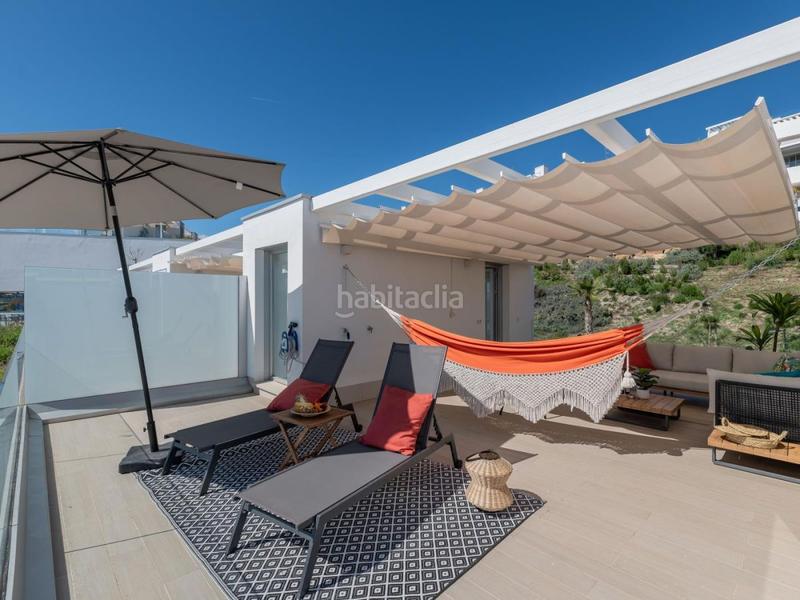 Foto 7114dba3-e0bc-4cea-a2a1-b0da79b6c61e. Reihenhaus mit parking pool in Cancelada Estepona