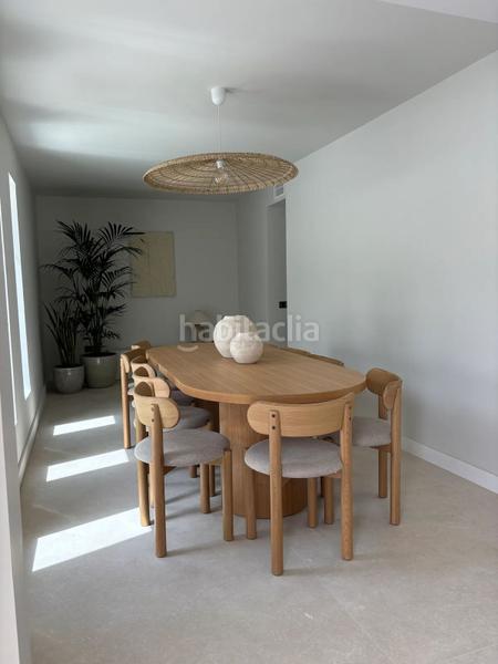 Foto effd4cd5-49cc-46d9-8c90-37d1621cb883. Location chalet dans n/a dans Las Lomas de Río Verde Marbella