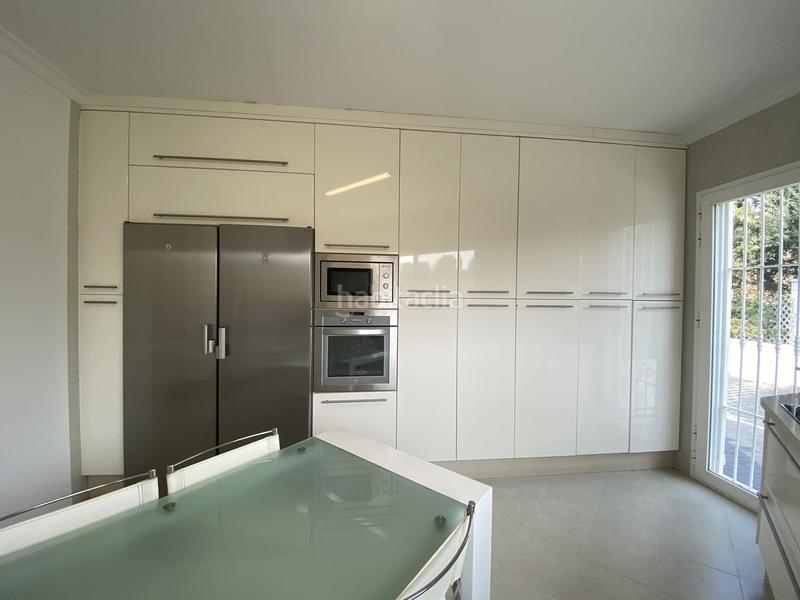 Foto 39df2faf-6bc4-4302-83ad-2b038c06f45c. Affitto chalet in n/a in Santa María Marbella