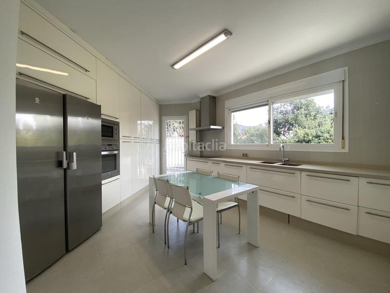 Foto f0705fd5-0096-49b1-ac9e-9c14ad705909. Rent chalet in n/a in Santa María Marbella