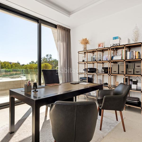 Foto 5b3d4b13-13aa-4fed-925b-f569bfaabd62. Rent chalet with heating parking pool in lomas de Marbella club Marbella