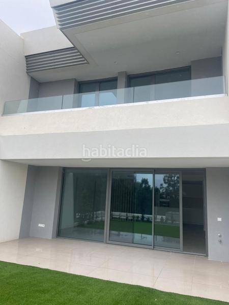 Foto fba1b2e9-8efb-44bd-8e87-77e645280ba5. Lloguer casa adossada amb aparcament piscina a El Faro de Calaburra - Chaparral Mijas