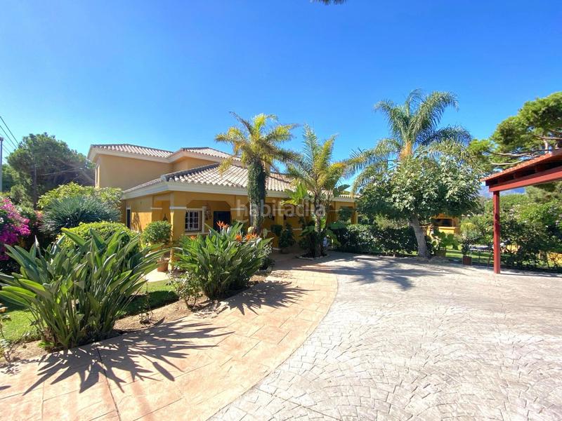 Foto ffb65c87-2d6b-4a18-b4ac-4a48e4492752. Chalet villa en venta en este el rosario, 5 dormitorios. en Marbella