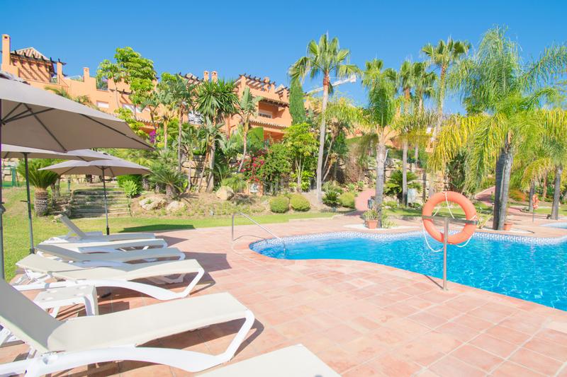 Foto cd171c4b-7467-4358-9f68-5344e0d372d9. Rent semi detached house with heating parking pool in Benahavís