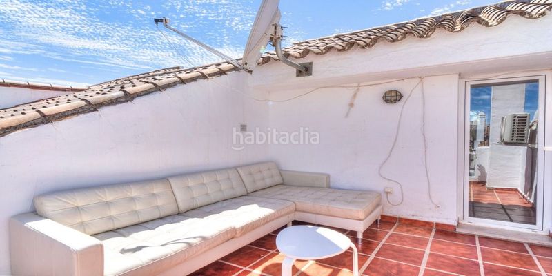 Foto 37bba3f1-faee-4e72-b845-4eead62ab577. Casa adossada amb aparcament piscina a La Dama de Noche - La Alzambra Marbella