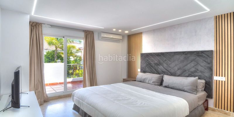 Foto 4fdeb8dd-3e17-48bb-a7ae-572457c39bc3. Casa adossada amb aparcament piscina a La Dama de Noche - La Alzambra Marbella