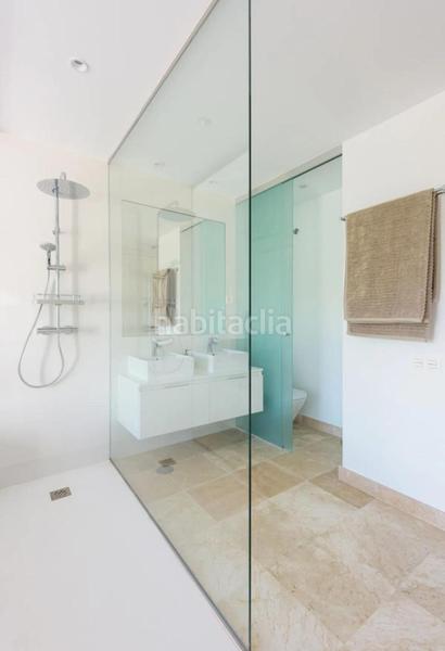 Foto ceb65805-78c1-4192-ba0b-f3c9be2e10fe. Lloguer apartament amb aparcament piscina a Paraiso - Barronal Estepona