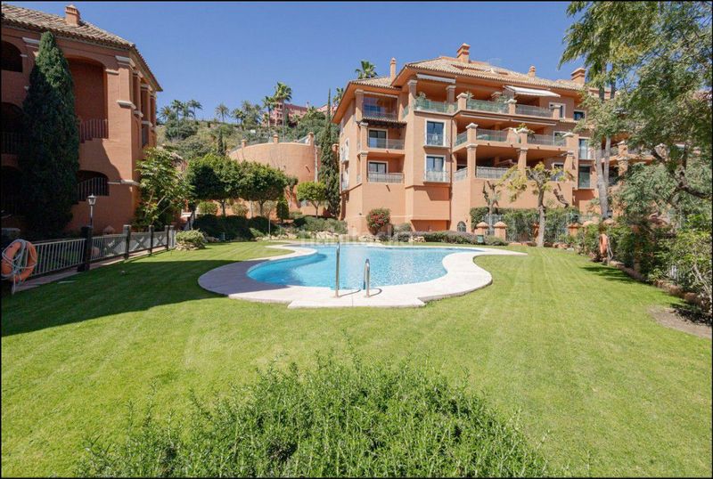 Foto 6dc46328-98f8-4b92-aab3-e5145e9185b8. Apartament amb aparcament a La Quinta Benahavís