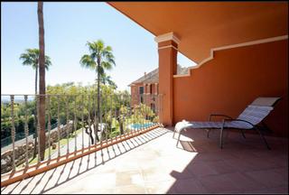 Lloguer Apartament a La Quinta. Apartamento en alquiler en monte halcones, 2 dormitorios.