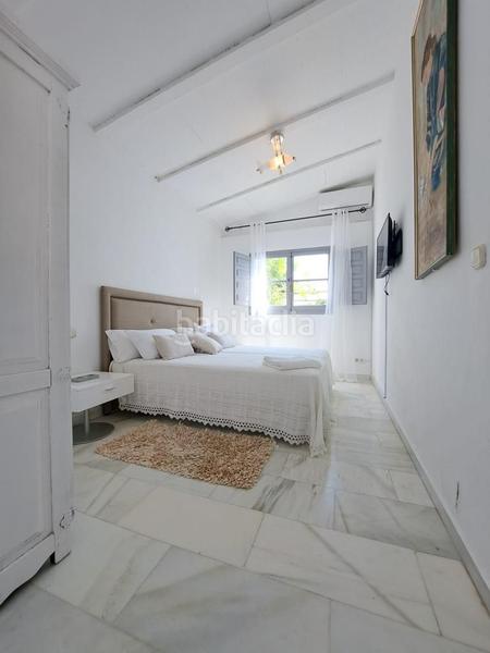 Foto 6ccd0f34-be93-4a92-97be-6d6fe9ed7ed2. Miete chalet mit parking in altos de Estepona Estepona