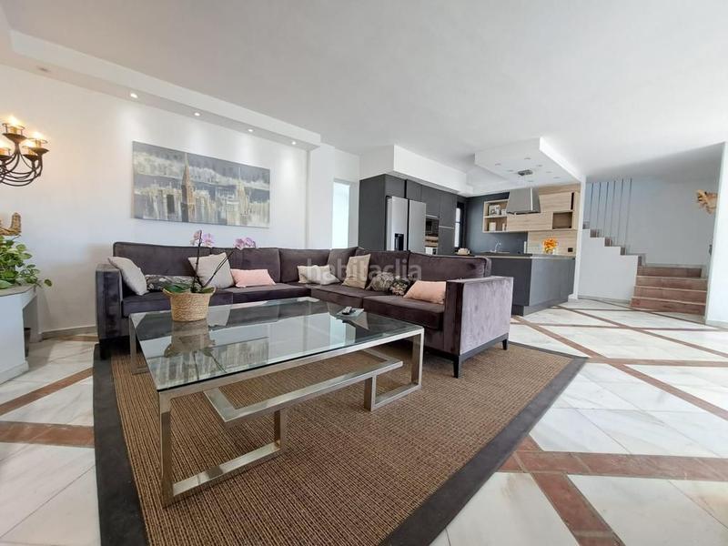 Foto 6d9a367e-f655-4688-a483-c563a2e6d84b. Miete chalet mit parking in altos de Estepona Estepona